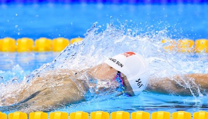 九游sports-【比赛名场面】丁俊晖用巧妙战术逆转胜局的精彩瞬间，丁俊晖惊天逆转的一杆